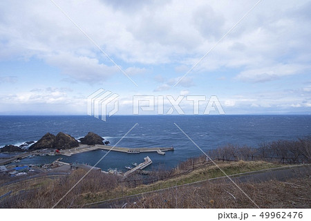 青森県東津軽郡外ヶ浜町三厩龍浜の竜飛崎(3月) 青森県東津軽郡外ヶ浜町三厩龍浜の竜飛崎(3月) 49962476