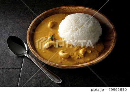 ココナッツカレー（湯気なし） 49962650