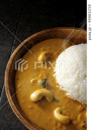 ココナッツカレー（湯気あり） 49963259