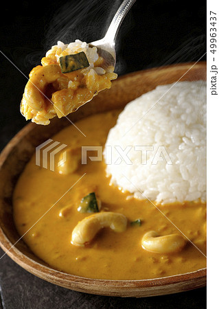 ココナッツカレー（湯気あり） 49963437