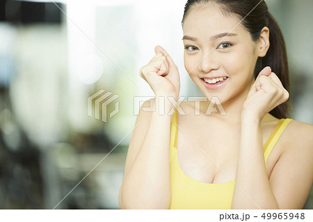 女性　スポーツウェア 49965948