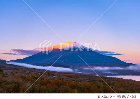 Beautiful fuji mountain in yamanakako or yamanaka lake Beautiful fuji mountain in yamanakako or yamanaka lake 49967763