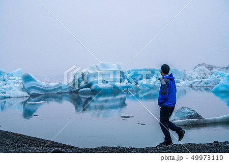 Travel in Jokulsarlon glacial lagoon in Iceland. 49973110
