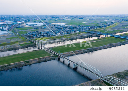 曇り空の渡良瀬川　夕景 49985811
