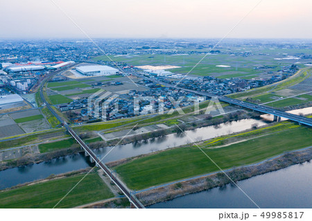 曇り空の渡良瀬川　夕景 49985817