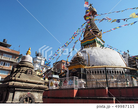 ネパール・カトマンズの仏教寺院 / Temple in Kathmandu, Nepal 49987115