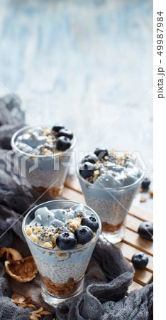 Blueberries and yogurt chia pudding parfait Blueberries and yogurt chia pudding parfait 49987984