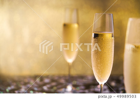 Champagne glasses ,ciose-up Champagne glasses ,ciose-up 49989503