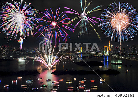 【日本・東京】お台場の花火イメージ 49992361