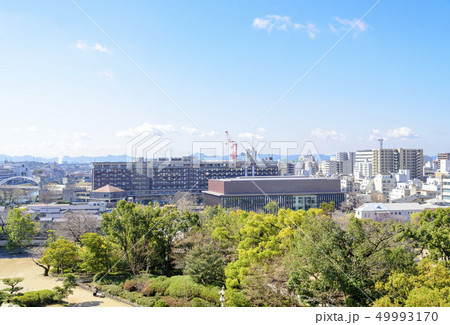 岡山城から南方向の風景（岡山県庁・県立図書館ほか） 49993170