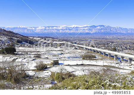 【山梨県】花鳥山からの雪景色 【山梨県】花鳥山からの雪景色 49995853