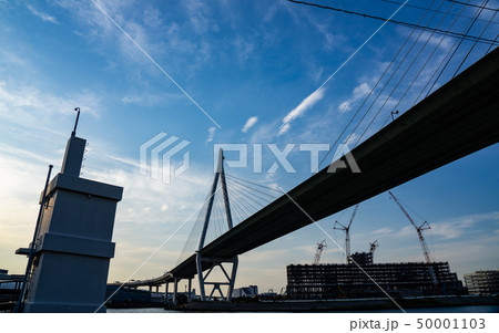 青空と天保山大橋 50001103
