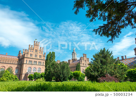 世界遺産 ブコビナ・ダルマチア府主教の邸宅  ウクライナ・チェルニウツィー 50003234