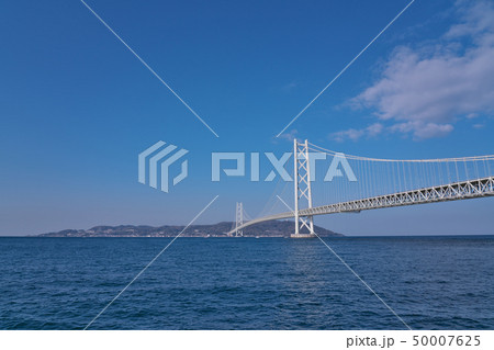 【淡路島と明石海峡大橋】 兵庫県神戸市垂水区東舞子町 50007625