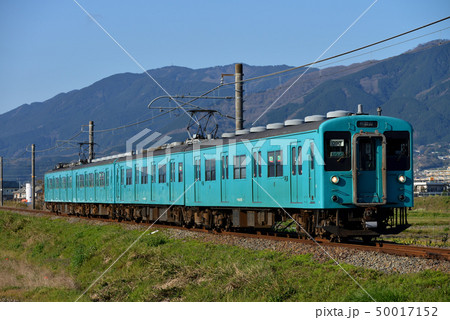 和歌山線を走る105系4両 50017152