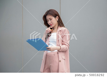 女性 女 女の子 50018292
