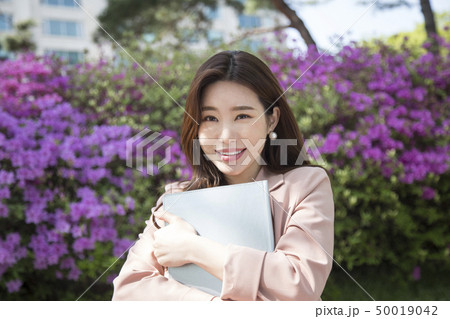 女性 女 女の子 50019042