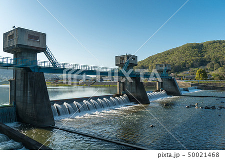 吉井川にある堰の風景 【赤磐市 河原屋井堰】 吉井川にある堰の風景 【赤磐市 河原屋井堰】 50021468