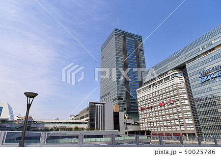 新宿駅南口近辺の風景 50025786