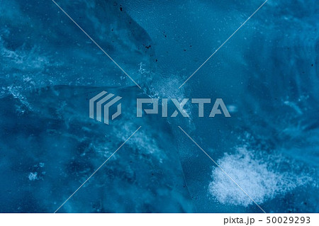 アイスランド　氷の洞窟　 50029293