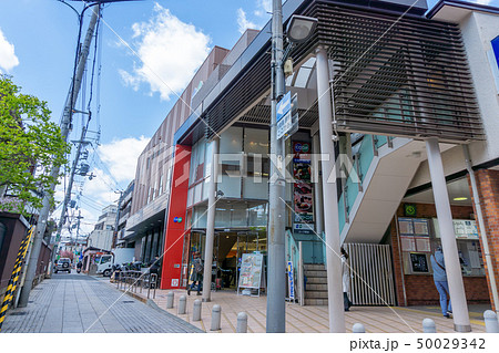 駅前風景　岡本駅 50029342