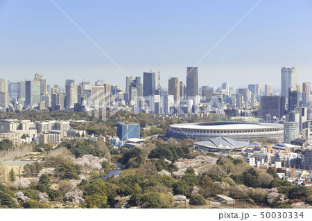 東京　建設中の新国立競技場（2019年4月3日撮影） 50030334