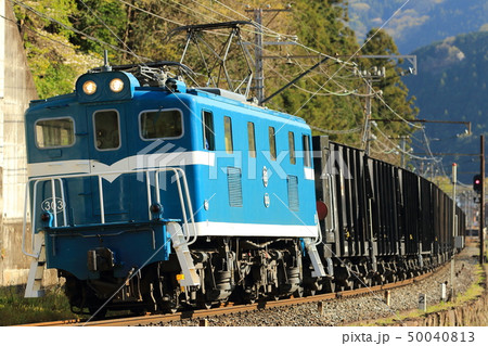 秩父鉄道デキ303牽引による鉱石貨物列車 秩父鉄道デキ303牽引による鉱石貨物列車 50040813