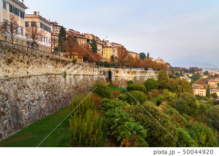 View of Bergamo with Sant Andrea platform 50044920
