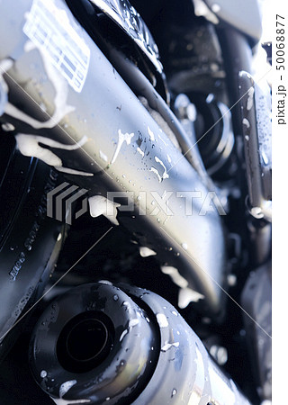 モーターサイクル　大型アメリカンバイクの洗車 50068877