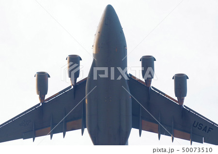 離陸するC-17グローブマスター 50073510