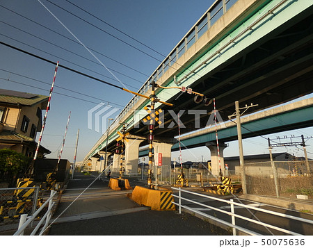 国道1号線バイパス　三岐鉄道三岐線踏切　三重県　四日市市　大矢知 50075636
