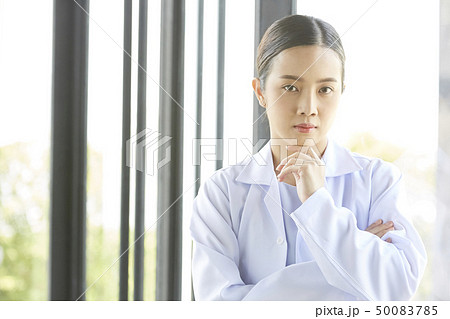 女性 白衣 女性 白衣 50083785