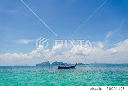 Travel to the sea and island by long tail boat 50091193