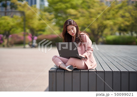 職業人 女性 女 50099021