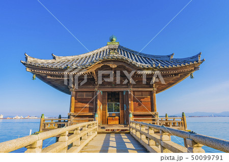 滋賀県 満月寺浮御堂 滋賀県 満月寺浮御堂 50099791