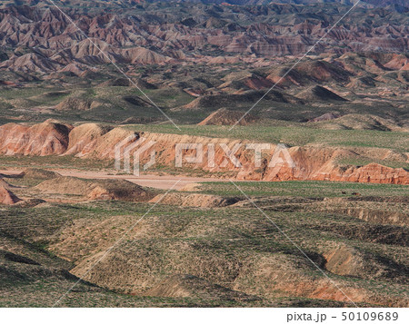 張掖・平山湖大峡谷風景区方面 / Pingshanhu Canyon, Zhangye, China 50109689