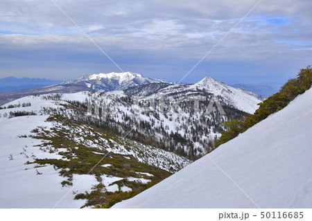 残雪期 【春】 尾瀬至仏山から上州武尊山 50116685