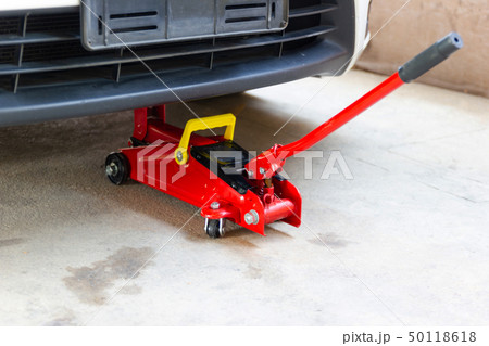 red tool jack lift car for repair check red tool jack lift car for repair check 50118618