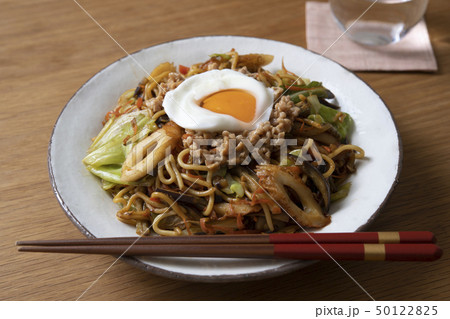 ひきわり納豆やきそば ひきわり納豆やきそば 50122825