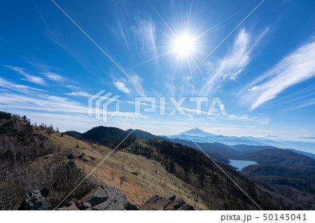 【山梨】快晴の大菩薩嶺 50145041