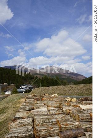 早池峰山の見える田舎 50152067
