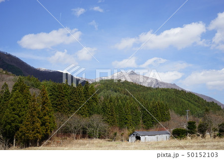 早池峰山の見える田舎 50152103