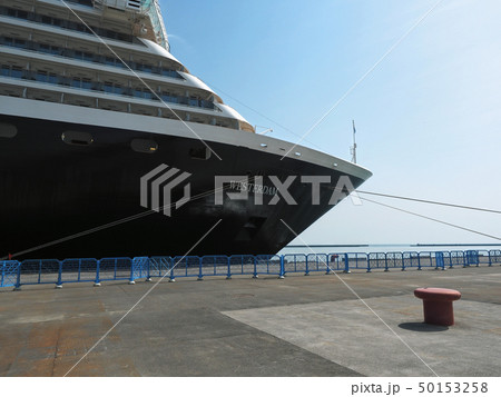 クルーズ客船　ウエステルダムの船首 50153258
