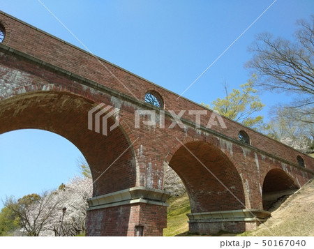 赤レンガの橋 50167040