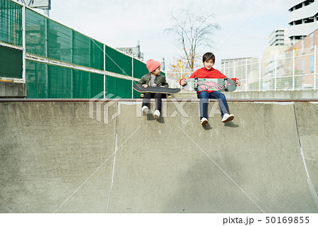 子供 スケートパーク 休憩 子供 スケートパーク 休憩 50169855