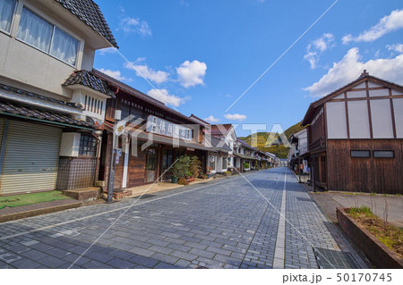 島根(山陰の小京都)の津和野 石畳の本町通り1丁目(北側方面) 島根(山陰の小京都)の津和野 石畳の本町通り1丁目(北側方面) 50170745