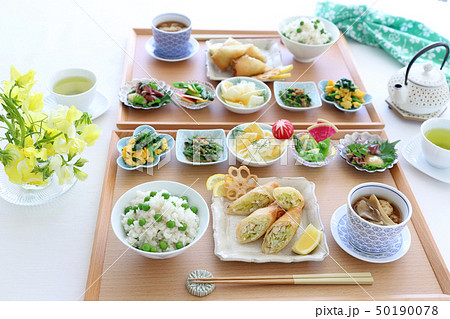 豆ご飯の朝食 50190078