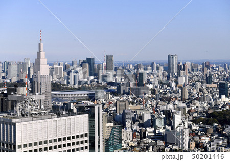 日本の東京都市景観  新国立競技場や東京タワー、六本木ヒルズなどを望む 50201446