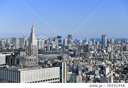 日本の東京都市景観  新国立競技場や東京タワー、六本木ヒルズなどを望む 50201448