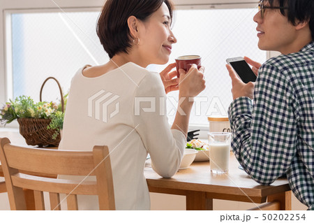 カップル 朝食 カップル 朝食 50202254